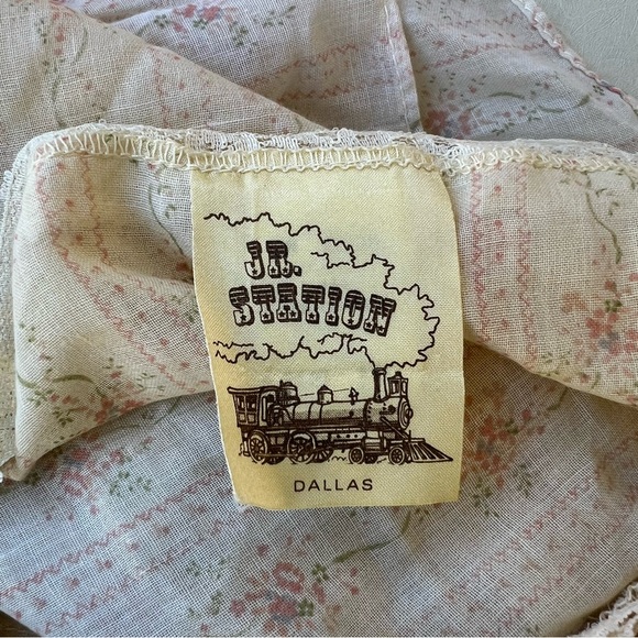 Vintage Jr. Station Charming two piece, Cream Floral Dress Jr. Size 7 - Picture 12 of 12